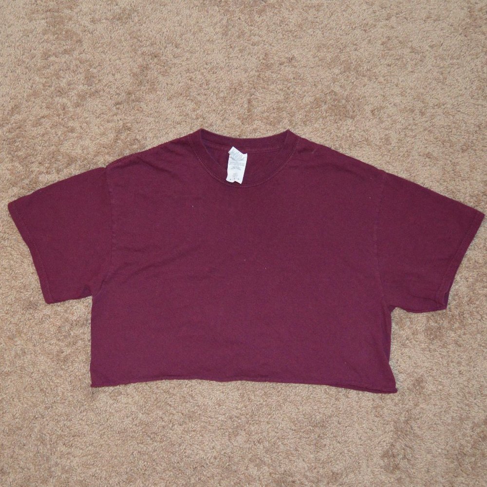 Burgandy Crop tee